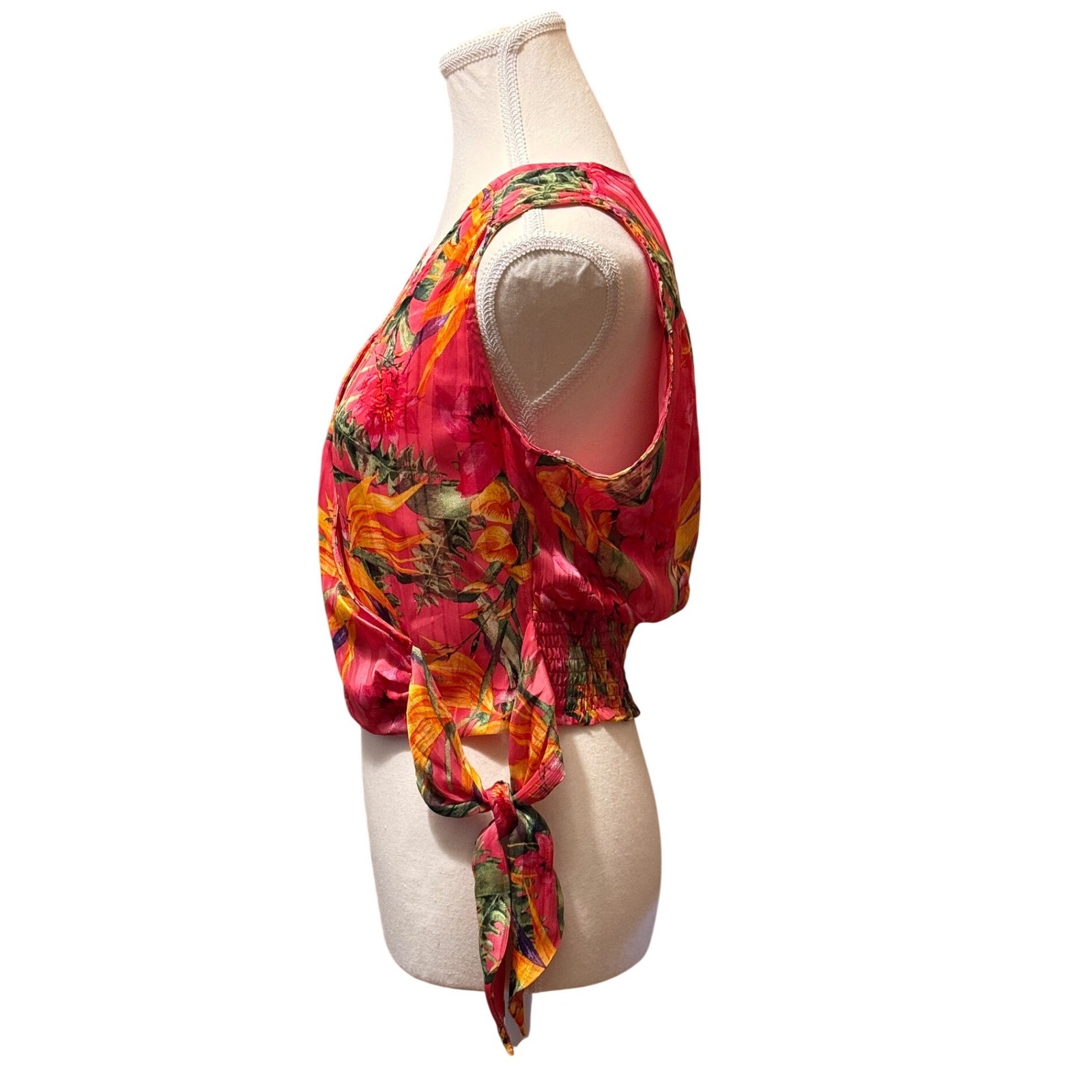 Cupcakes And Cashmere Womens Xs Pink Floral Metallic Wrap Crop Top Sleeveless — image 2 of 7